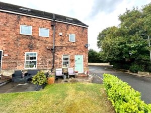 Dearne Hall Fold, Barugh Green, Barnsley, S75 1JJ