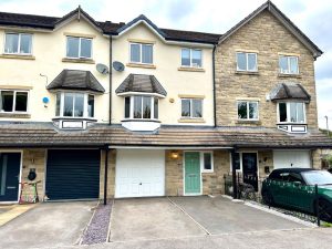 Bromley Bank, Denby Dale, Huddersfield, HD8 8QG